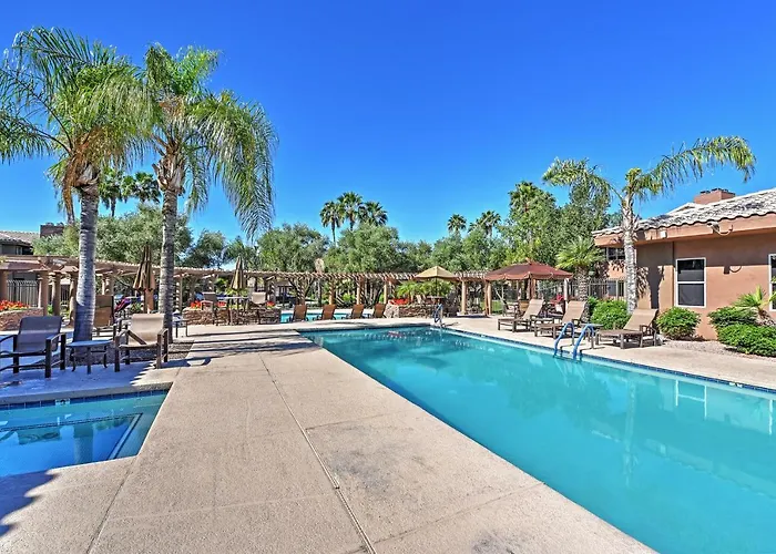 Holiday home < 1 Mi To Quarter! W/ Pool Scottsdale